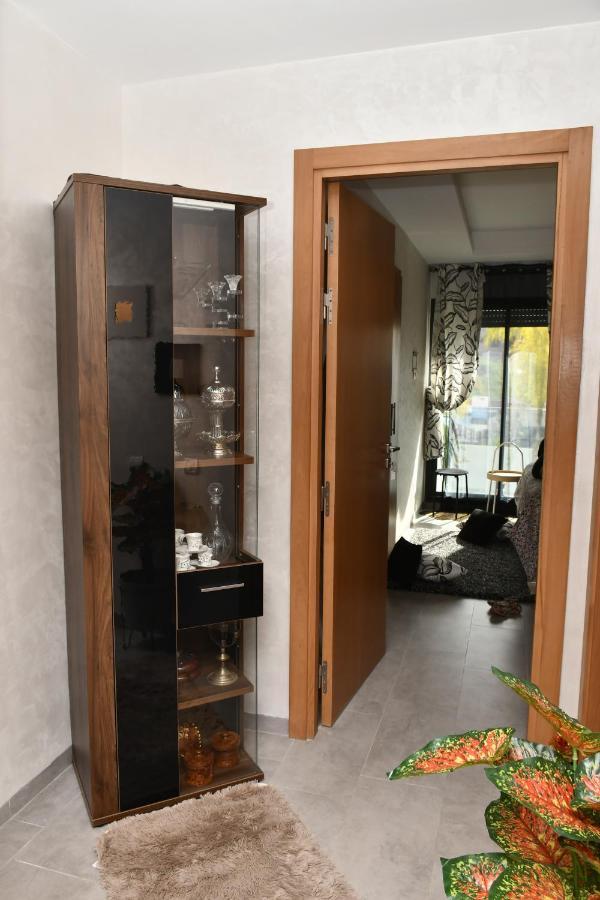 Apartment Flat *